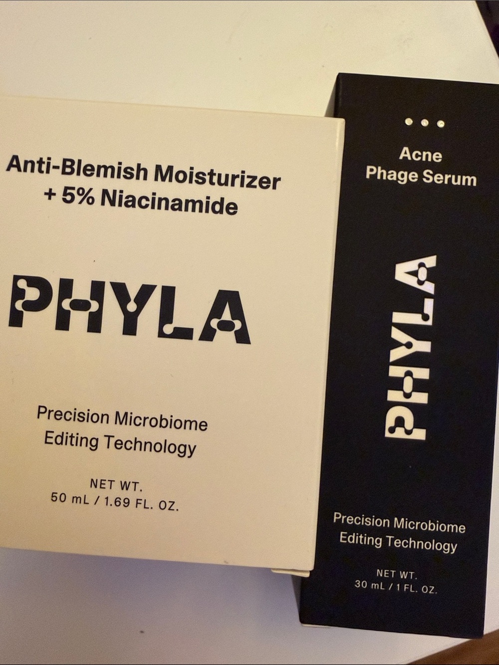 Anti-Blemish Moisturizer + 5% Niacinamide - White